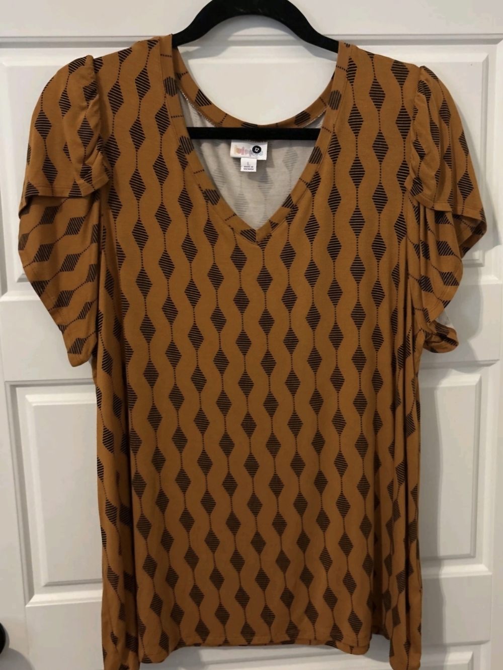 LuLaRoe Rust Orange and Black Dimond Geometric V-Neck Top